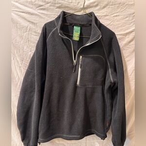 Men’s fleece top